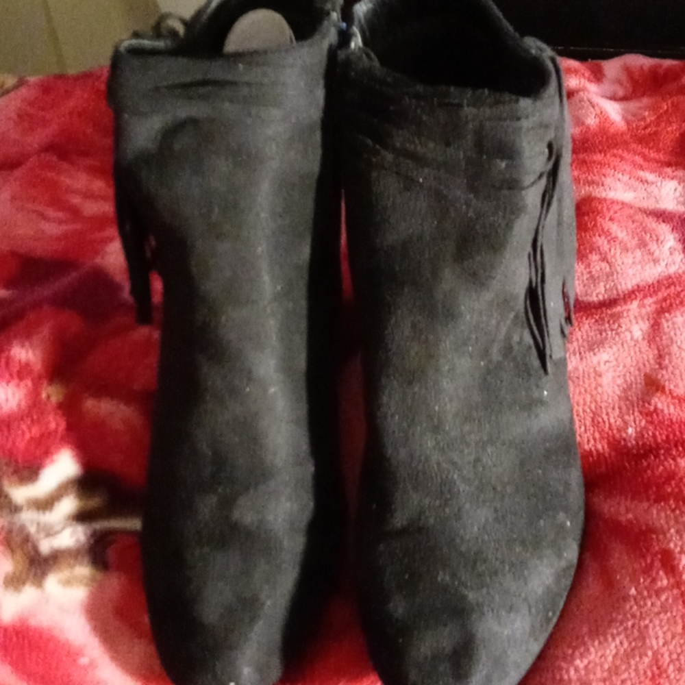 Woman shoes